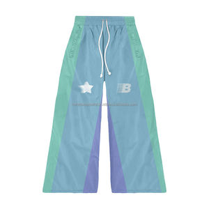 Conjunto Cortavientos de Calidad Premium, Tela Tejida de Nailon y Poliéster de 135 GSM, Chaqueta y Pantalón Ligeros con Paneles de Color y Logotipo Personalizado - Product Image 2