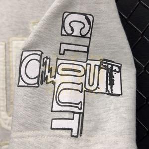 เสื้อยืดพิมพ์ลายปะติดสไตล์วินเทจ ผ้าคอตตอนหนานุ่มทรงโอเวอร์ไซส์ สตรีทแวร์ ประดับด้วยลายปักและคริสตัล - Product Image 4