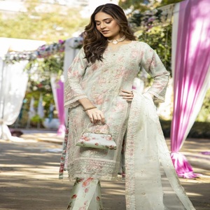 Trajes indios bordados de lujo con descuento Vestidos de novia de Dr. Haris Venta al por mayor Vestidos indios para mujeres Trajes Anarkali - Product Image 1