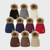 Bonnet d'hiver tricoté 100 % acrylique personnalisé pour enfants avec logo brodé, pompon réglable, accessoire de voyage toutes saisons