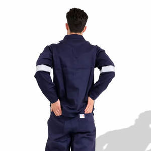 ชุดยูนิฟอร์มความปลอดภัยอุตสาหกรรมที่ทนทานพร้อมกระเป๋าหลายช่อง ชุดยูนิฟอร์มความปลอดภัยที่มองเห็นได้ชัดเจนสำหรับการควบคุมการจราจร - Product Image 6