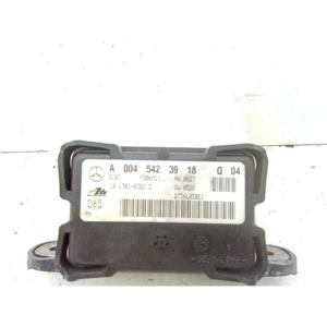 CAPTEUR DE LIVRAISON DE SIGNAL YAW MERCEDES Classe R W251 A0045423918 (05>) - Product Image 1
