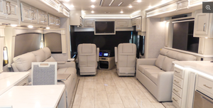 4UZFCGFE7SCWC3816 Nueva Autocaravana de Lujo Clase A 2025 con Motor Diésel, Motor Turbo, Interior con Cuatro Extensiones Deslizables y Cabina Premium - Product Image 5