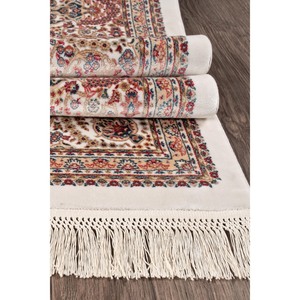 พรมปูพื้นเน็ตไลน์ โฮมดีโป สีเบจ โมเดิร์น รุ่นเพกซี่ ผลิตจากเส้นใยสังเคราะห์ ทนทาน ไม่หลุดร่วง ทำความสะอาดง่าย เหมาะสำหรับห้องนั่งเล่น - Product Image 4