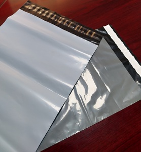 Bolsas de correo de comercio electrónico del fabricante El plástico proviene de Vietnam OEM Necesidades personalizadas con precio competitivo - Product Image 3