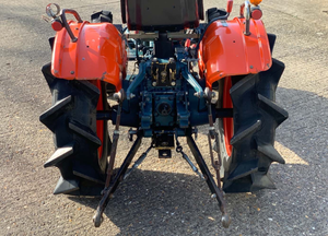 รถแทรกเตอร์มือสองคุณภาพสูง Kubota B700 ขนาดเล็ก ราคาถูก - Product Image 2