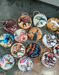 Embrague de Metal personalizable impreso digitalmente para tiendas de accesorios de moda elegante perla de media luna clásica para fiestas nocturnas - Product Image 3