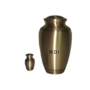 Urne de conception de bordure en relief Fournitures funéraires Corps humain Urnes de crémation pour cendres adultes Urnes de crémation en métal en laiton - Product Image 4