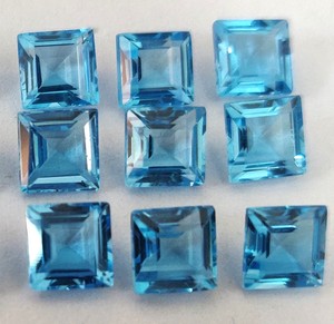Topacio Azul Suizo Natural, Corte Cuadrado de 4 mm, Facetado - Topacio Azul Suizo Suelto, Corte Cuadrado - Product Image 2