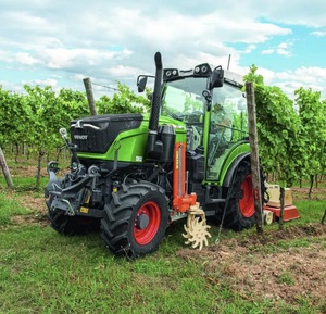 Mejor Precio, Tractor Agrícola Fendt de 123HP, Tractor de Orugas, Nuevo y Usado, 4x4, Bomba en Stock, Entrega Rápida, ¡Oferta Disponible Ahora! - Product Image 2