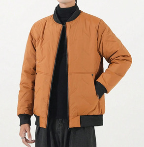 เสื้อแจ็คเก็ตผู้ชายสุดหรู น้ำหนักเบา ระดับไฮเอนด์ คอตั้งแบบเบสบอล ซิปแบบลำลอง แฟชั่นทันสมัย - Product Image 1