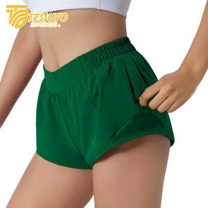 Vente en gros Short de course à séchage rapide Sport double couche taille élastique Short de yoga d'entraînement actif Short de cyclisme en plein air pour femmes - Product Image 4