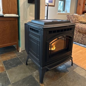 Estufa de pellets de madera de alimentación automática con gran salida de calor y función de control de temperatura calentador eléctrico disponible para la venta - Product Image 5