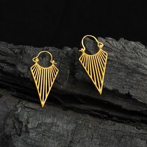 Pendientes de latón hechos a mano para mujer, moda clásica, moda moderna y elegante, al mejor precio, venta al por mayor - Product Image 4