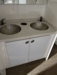 Remolque de baño portátil de lujo de 2 cabinas, remolque de baño para camping, caravana, remolque de inodoro móvil en venta para Europa/EE. UU. - Product Image 2