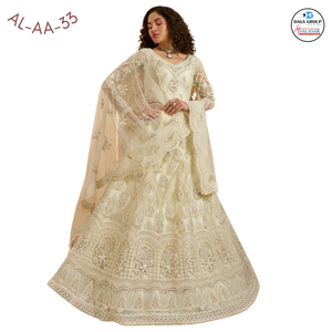 Impresionante y Hermosa Blusa Bordada con Cordones, Dupatta con Trabajo de Calado, Pedrería Abundante, Lehenga Choli Tradicional Indio-Pakistaní para Fiestas - Product Image 3
