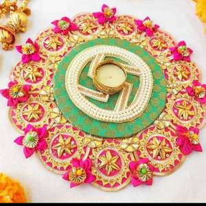 Support à fleurs de mariage élégant en or, plastique écologique pour la décoration de la maison et des mariages, rehausse l'esthétique festive, Pâques, Diwali - Product Image 5