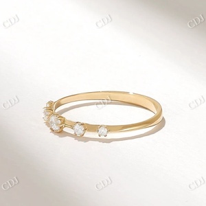 Anillo de Bodas Minimalista Vintage con Diamantes para Mujer, 0.25ctw, Corte Brillante Redondo, Engaste de Puntas, Oro Sólido de 18K, Joyería Fina - Product Image 2