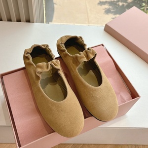 Chaussures de ballet rétro élastiques personnalisées pour femmes, bout rond, plates, confortables, antidérapantes, pour tous les jours et les soirées. - Product Image 1
