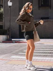 Sudaderas con cremallera de alta calidad para mujer 2025, venta al por mayor, sudaderas con cremallera completa de algodón ajustadas OEM personalizadas, sudaderas con capucha elegantes - Product Image 3