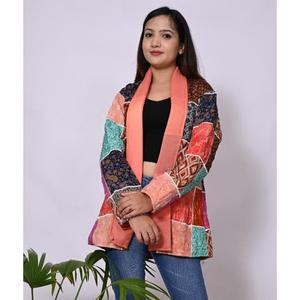 Veste en soie pour femmes Vintage Boho fait à la main léger coton matelassé imprimé Techniques vêtements d'extérieur courts pour l'hiver - Product Image 4