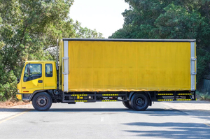 Usato 2016 Isu zu FRS Box 7 Ton Tuck cambio manuale 299 cavalli Diesel 2 posti - Product Image 2