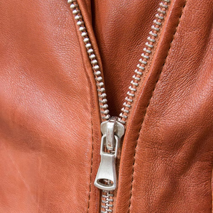 Chaqueta de Cuero Elegante y Ajustada de Nueva Moda para Mujer, de Alta Calidad, Súper Suave y Cómoda para la Temporada de Otoño - Product Image 3