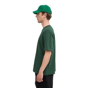 เสื้อยืดผู้ชายทรงปกติ ดีไซน์ทันสมัย ผ้าฝ้าย 190 GSM นุ่ม ระบายอากาศได้ดี สไตล์ลำลอง สตรีทแวร์ รับผลิตตามแบบ OEM แบรนด์ส่วนตัว โรงงาน ผู้ผลิต - Product Image 3