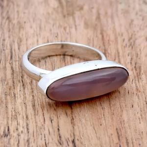 925แหวนเงินแท้สีโรสควอตซ์ทำด้วยมือเครื่องประดับอัญมณีรูปวงรีเป็นของขวัญสำหรับเธอ - Product Image 2