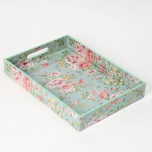 Plateau de service élégant, écologique et durable en bois émaillé avec motif floral pour événements - Product Image 2