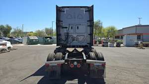 Camión Pesado Usado T680 NEXT GEN 2024, Diésel 4x2 Euro 5, Sin Accidentes y Listo para Enviar - Product Image 4