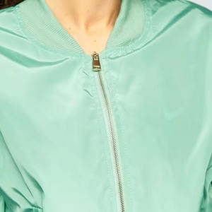 Survêtement court en nylon à la mode tissu léger et respirant ensemble de jogging deux pièces femmes vêtements de course survêtements - Product Image 2