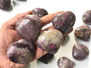 Best Selling Kinggems Crystal <b>Unicorn</b> Heart Feng Shui Style Carved Meditation Healing Stone for Souvenirs - Product Image 4