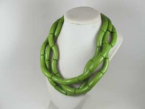 Collier en résine verte statement, tube en résine, collier audacieux et épais, multi-couches, style fait main, bijoux de mode pour femmes - Product Image 3