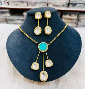 Moissanite Polki Avec Doublet Pierre Collier Ensemble Pour Les Femmes Parfait Pour La Fête Porter De Luxe Minimal Collier Ensemble Dernière Conception - Product Image 3