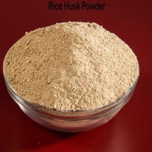 Produit phare : Aliment cérébralier séché à haute teneur en protéines pour animaux (porcs, bovins, chevaux, chiens) en sacs, incluant la son de riz et la son de coco - Product Image 1