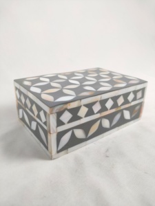 Joyero de hueso natural hecho a mano auténtico de la India MDF en forma de rectángulo con artesanía grabada con láser para abundancia - Product Image 6