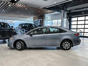 TOYOTA COROLLA HÍBRIDO LE 2023 USADO (LHD/RHD) - Product Image 3