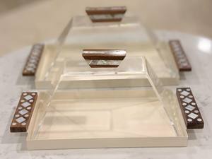 Bandeja de quemador de incienso de madera de sándalo árabe hecha a mano única bandeja de servicio con incrustaciones de perlas madre de alta calidad cajas de ámbar gris embaladas - Product Image 5