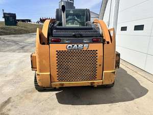 Chargeur sur pneus puissant Case TR310B d'occasion avec nivellement avant électrique à vendre - Product Image 5