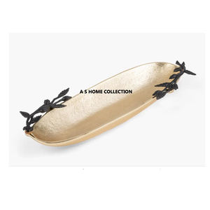 Asas de latón dorado de tamaño mediano Bandeja para servir comida rápida bien pulida Patrón geométrico de calidad premium con diseño de flores - Product Image 5