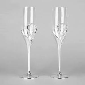 Les verres à vin en verre élèvent les repas quotidiens en des expériences mémorables. Le verre rend hommage à l'effort et à l'artisanat derrière chaque bouteille. - Product Image 4