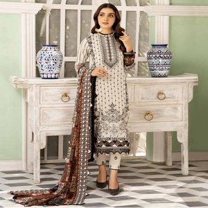 Tehzeeb คอลเล็คชั่นฤดูร้อนชุดสนามหญ้าสำหรับผู้หญิง3ชิ้นปักลายชิคันคาริสำหรับปาร์ตี้ศิลปะริอาซโลโก้หลังธรรมชาติ - Product Image 6