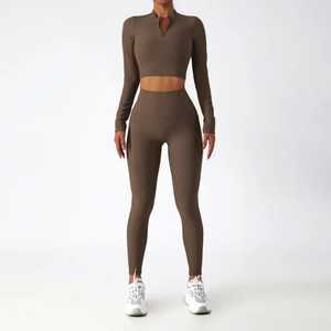 Ensemble de yoga pour femmes, taille plus, logo personnalisé, différentes couleurs, nouveau design, dernier cri, vente en gros - Product Image 2