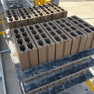 Machine automatique de fabrication de <span class=keywords><strong>blocs</strong></span>, ligne de production de <span class=keywords><strong>blocs</strong></span> en béton à grande capacité - Product Image 6