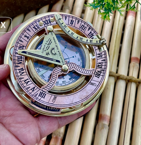 Brújula Náutica Grabada de Primera Calidad, Brújula con Reloj Solar, Regalo de Aniversario, Regalo para Esposo, Regalo para Parejas, Regalo de Navidad - Product Image 1