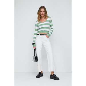 เสื้อยืดแขนยาวลายทางไร้รอยต่อแบบลำลองพร้อมโลโก้ด้านหน้า - Product Image 1