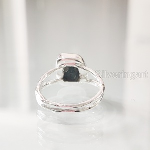 Bague pour femme en argent sterling 925 avec émeraude naturelle brute, pierre de naissance de mai, bijou de créateur - Product Image 5