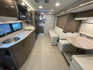 MEJOR OFERTA 2023 AB JAY/CO MELBOURNE PRESTIGE Autocaravanas de Lujo Euro 5 para 4-6 Personas Usadas para Acampar - Product Image 2