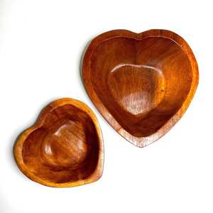 Bol coeur en bois coeur pour bol de pâte à salade fait main pièce maîtresse - Product Image 6